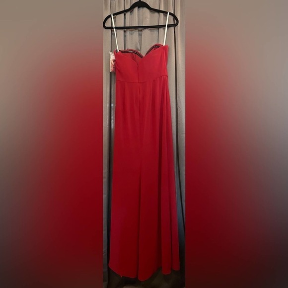 Thread Sweetheart Strapless Mermaid Dress - Picture 7 of 8